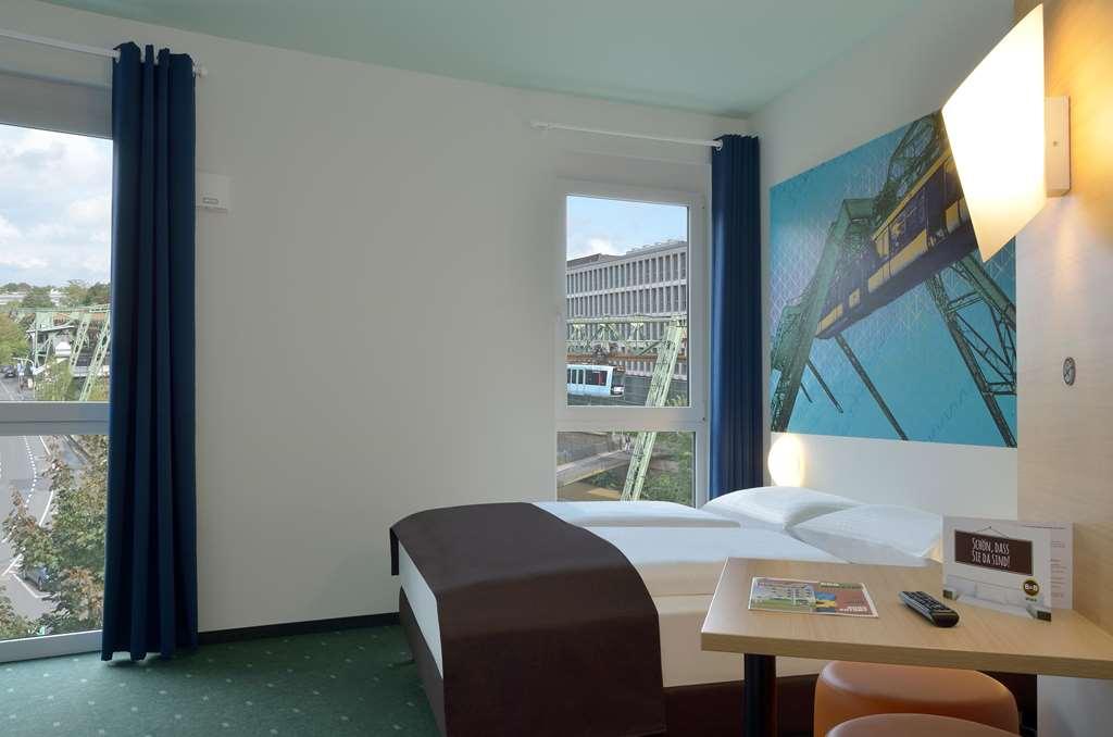 B&B Hotel Wuppertal City-Sud Habitación foto